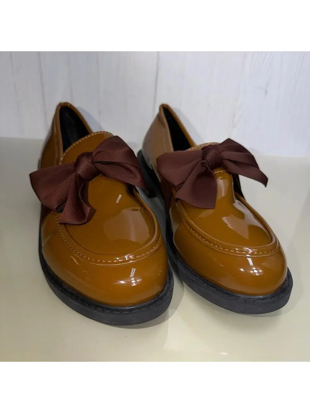 Altaolain Brown Patent Bow Loafers Women’s Size 42 NWOT